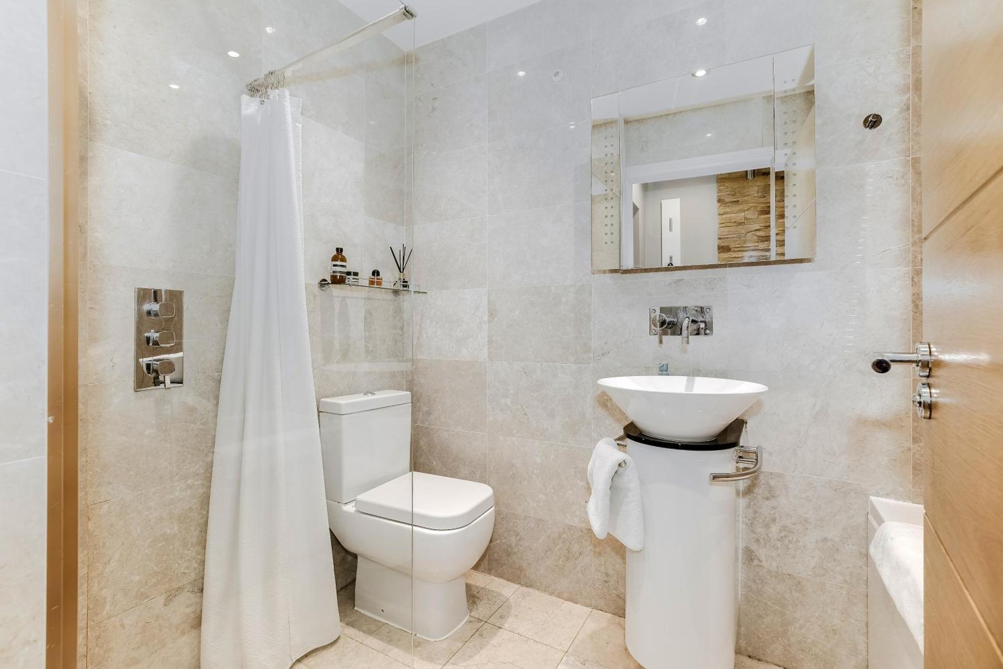 Cool Covent Garden Theatre Design Hub For Families Friends Couples Leilighet London Eksteriør bilde
